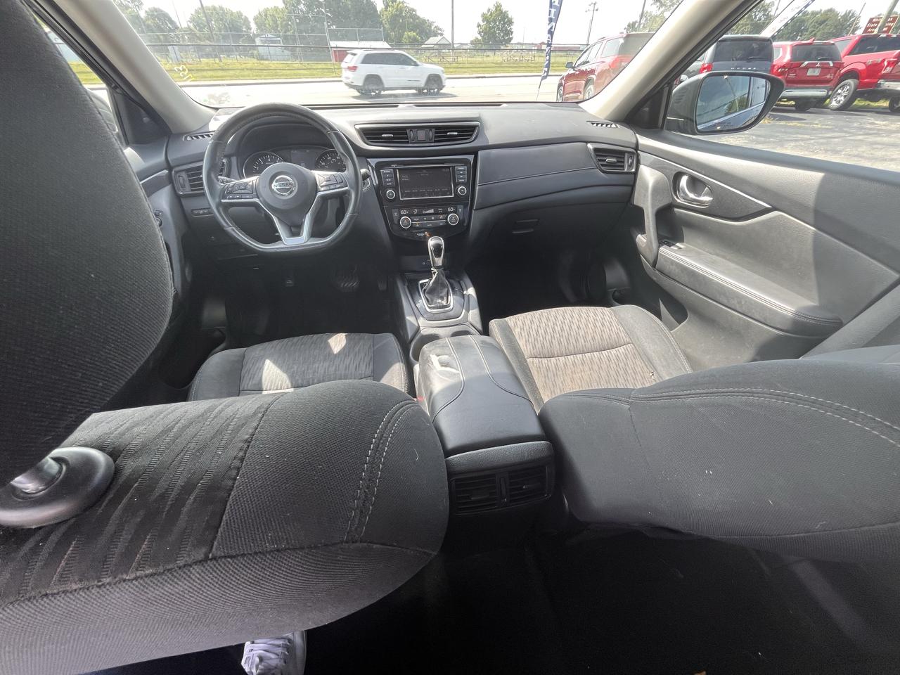 Nissan Rogue SV FWD 2018