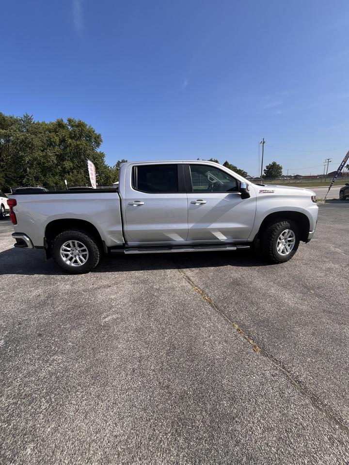 Chevrolet Silverado 1500 LT Crew Cab 4WD 2020