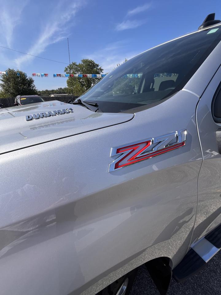 Chevrolet Silverado 1500 LT Crew Cab 4WD 2020