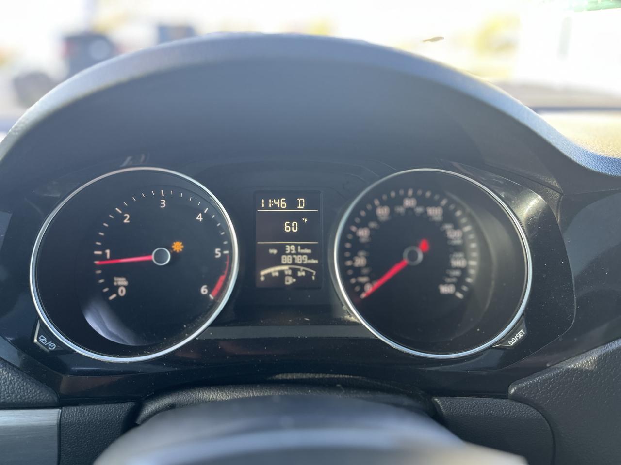 Volkswagen Jetta TDI S 6A 2015