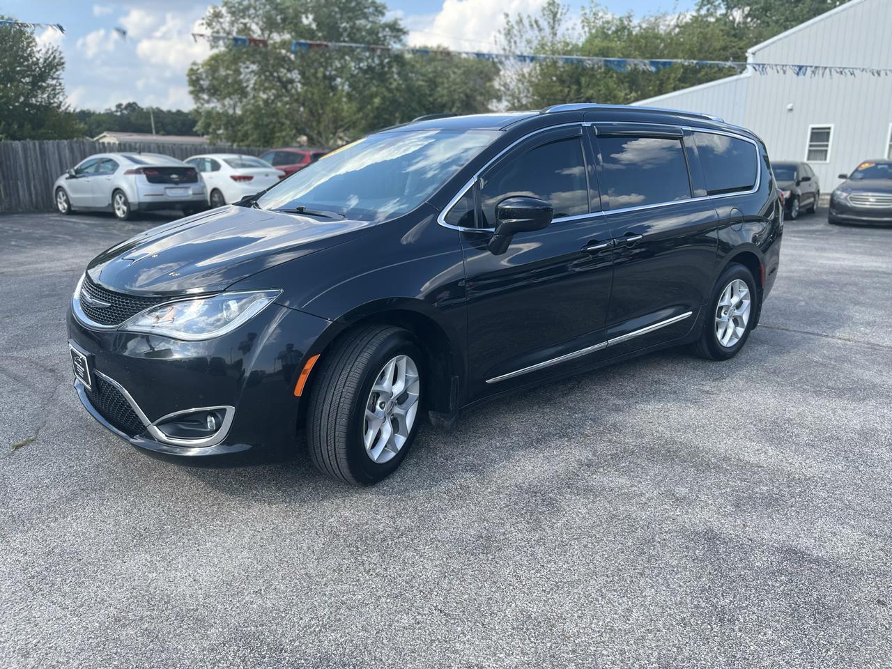 Chrysler Pacifica Touring-L Plus 2017