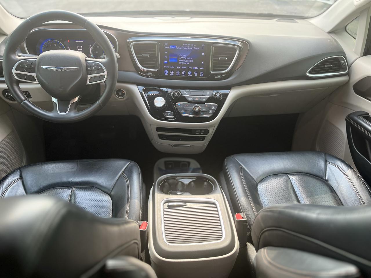 Chrysler Pacifica Touring-L Plus 2017