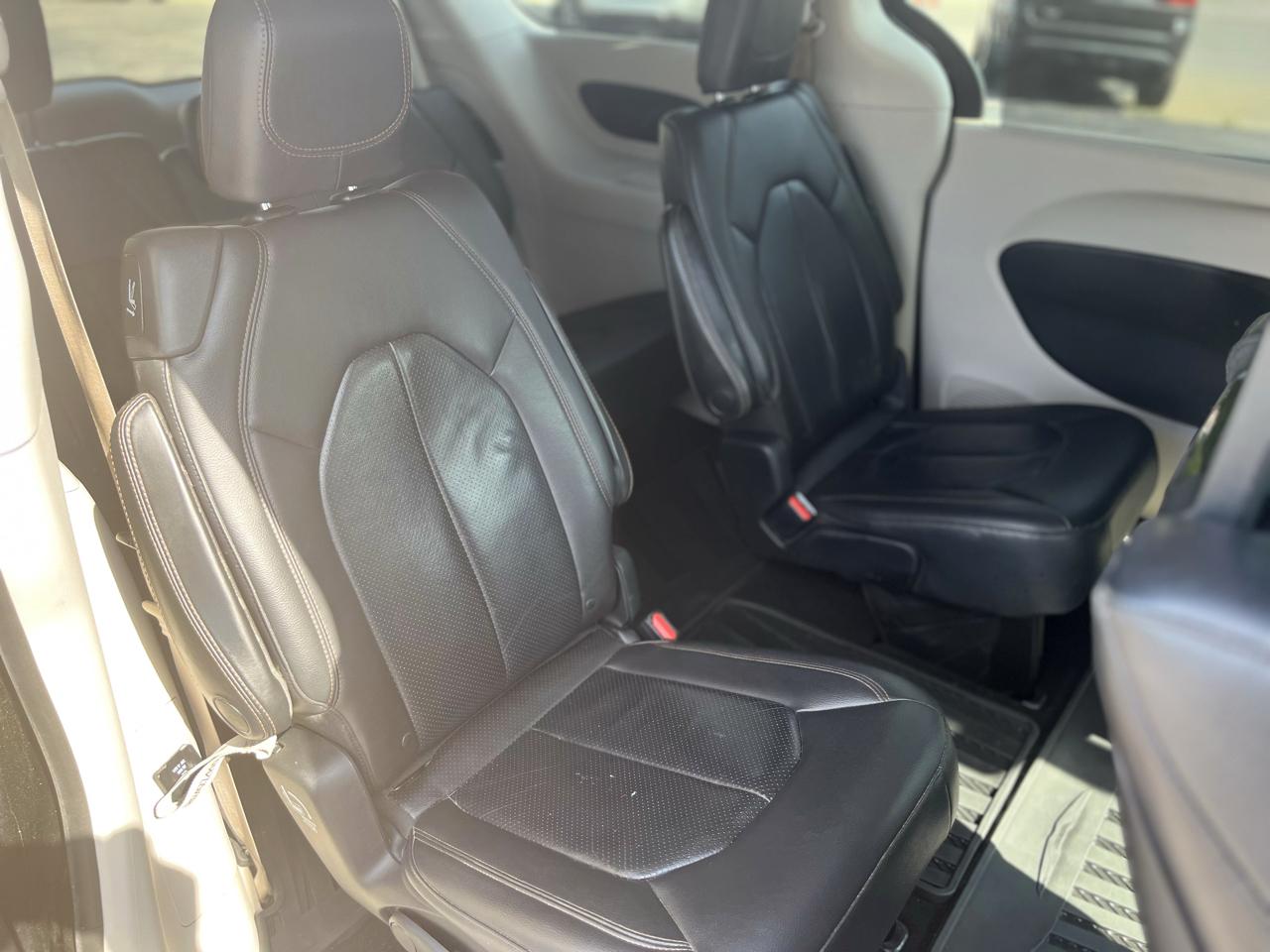 Chrysler Pacifica Touring-L Plus 2017