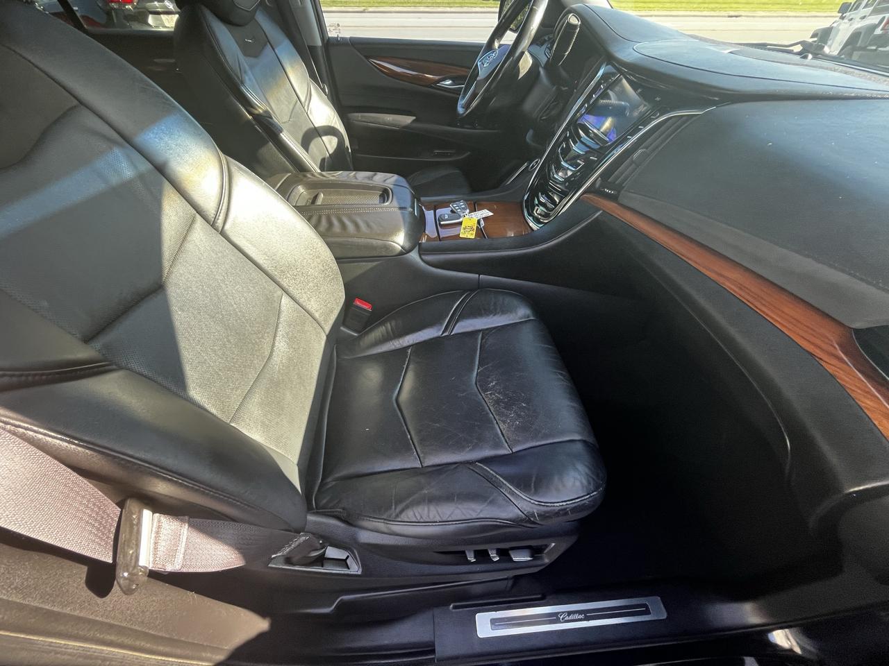 Cadillac Escalade ESV Premium 4WD 2015