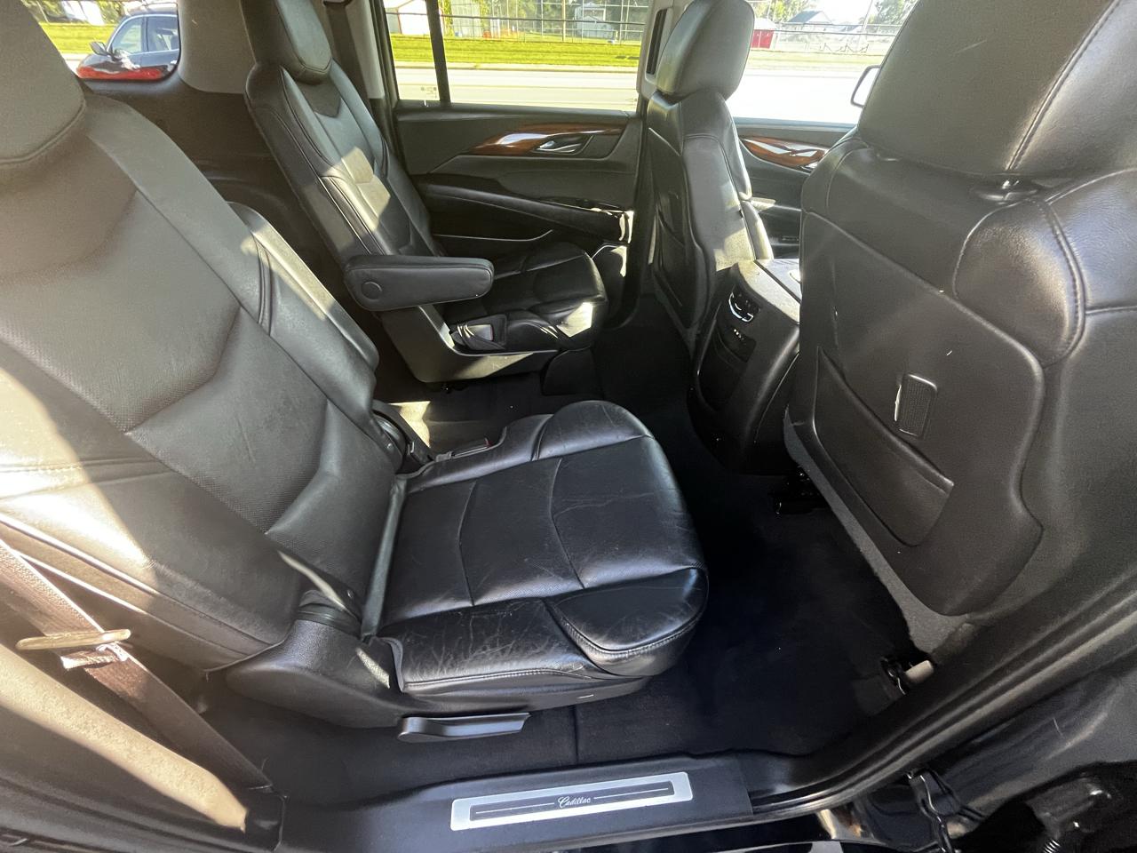Cadillac Escalade ESV Premium 4WD 2015