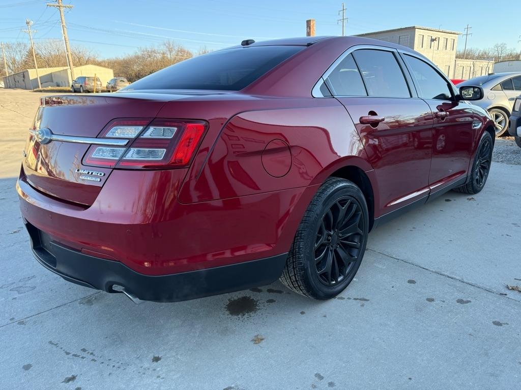 Ford Taurus Limited FWD 2015