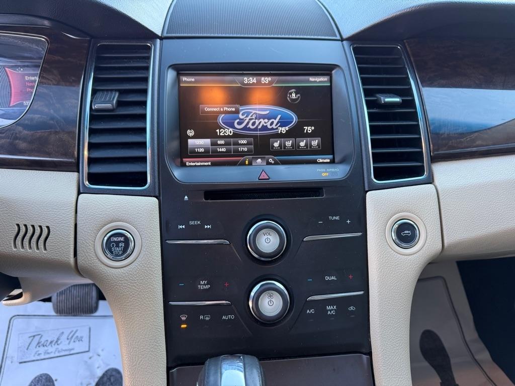 Ford Taurus Limited FWD 2015