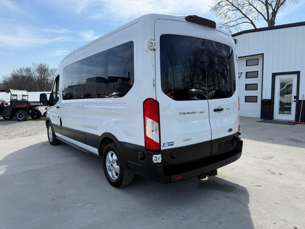 Ford Transit 350 Wagon Med. Roof XL w/Sliding Pass. 148-in. WB 2019