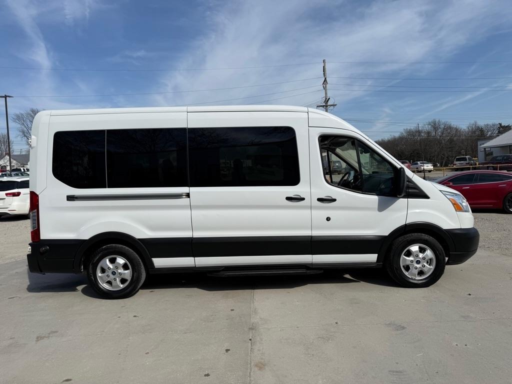 Ford Transit 350 Wagon Med. Roof XL w/Sliding Pass. 148-in. WB 2019