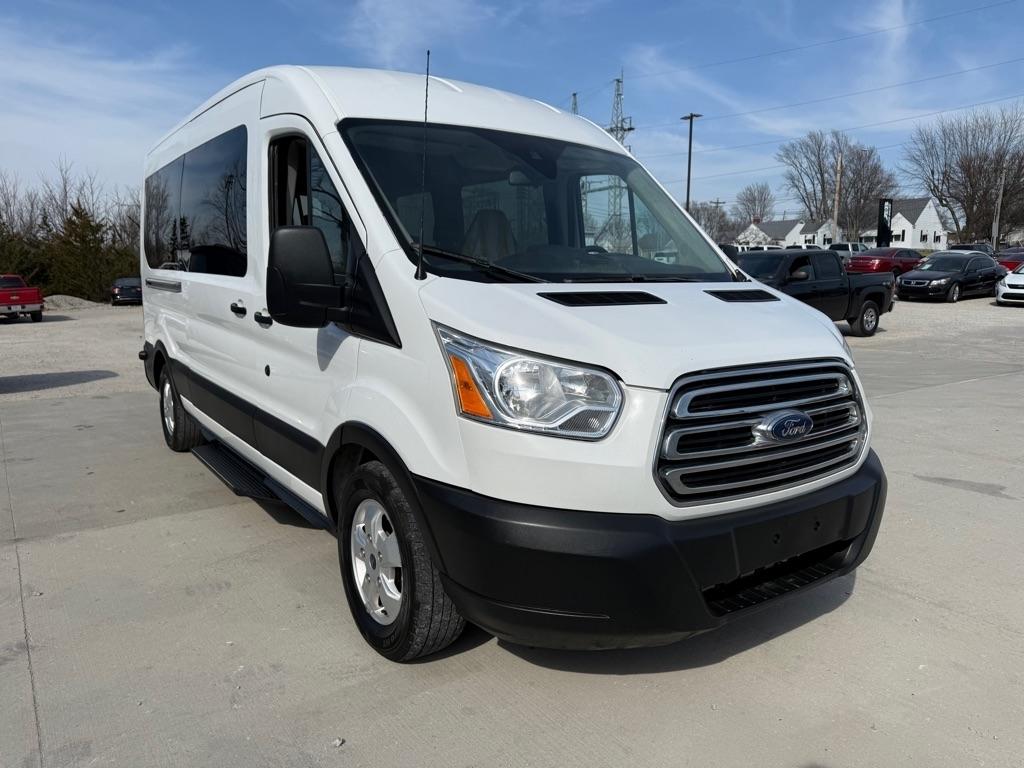 Ford Transit 350 Wagon Med. Roof XL w/Sliding Pass. 148-in. WB 2019