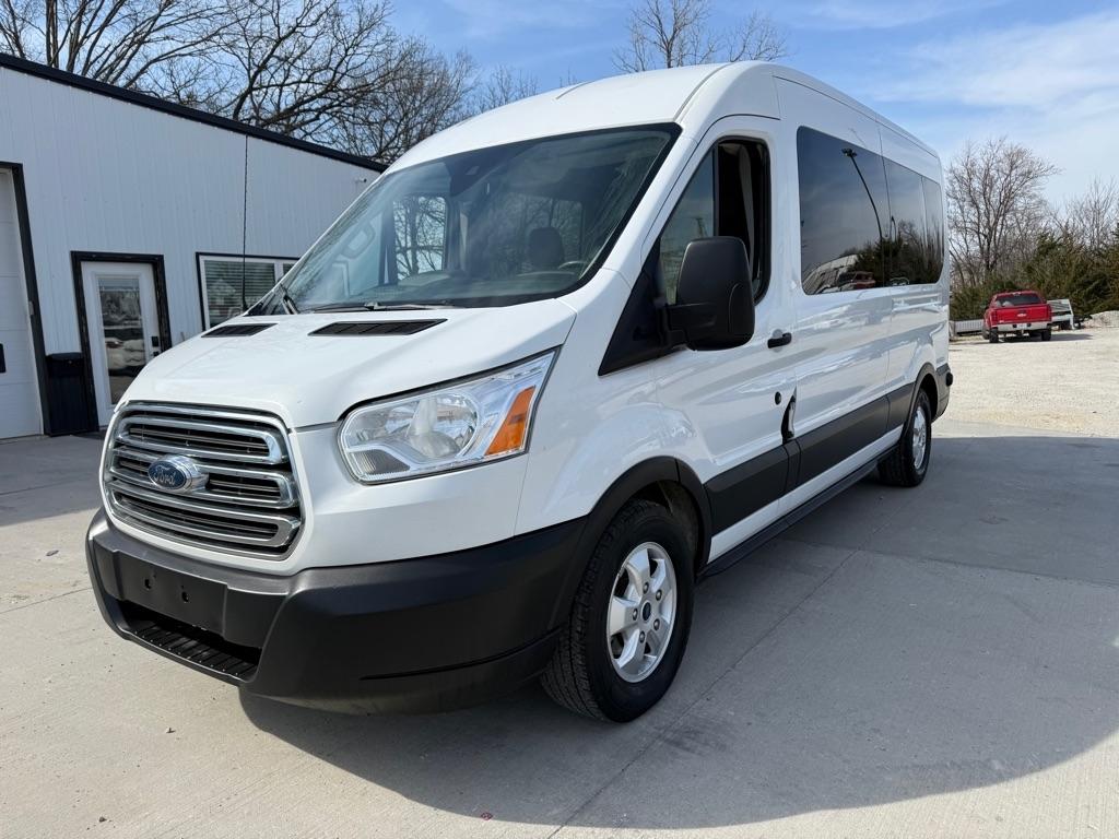 Ford Transit 350 Wagon Med. Roof XL w/Sliding Pass. 148-in. WB 2019