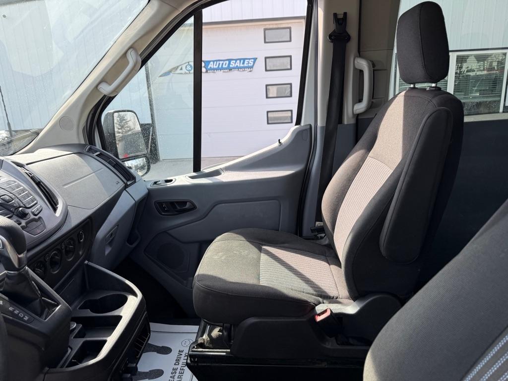 Ford Transit 350 Wagon Med. Roof XL w/Sliding Pass. 148-in. WB 2019