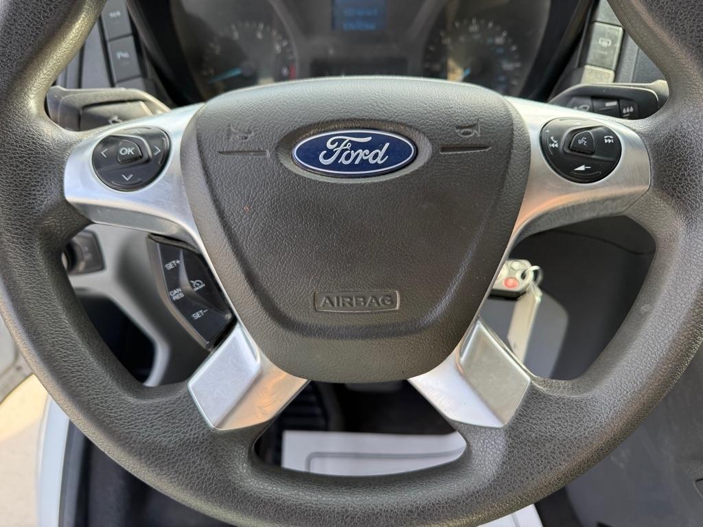 Ford Transit 350 Wagon Med. Roof XL w/Sliding Pass. 148-in. WB 2019