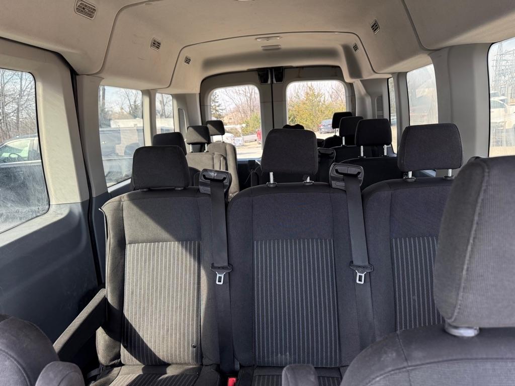 Ford Transit 350 Wagon Med. Roof XL w/Sliding Pass. 148-in. WB 2019