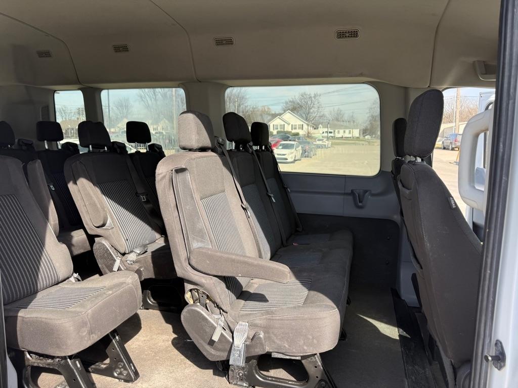 Ford Transit 350 Wagon Med. Roof XL w/Sliding Pass. 148-in. WB 2019