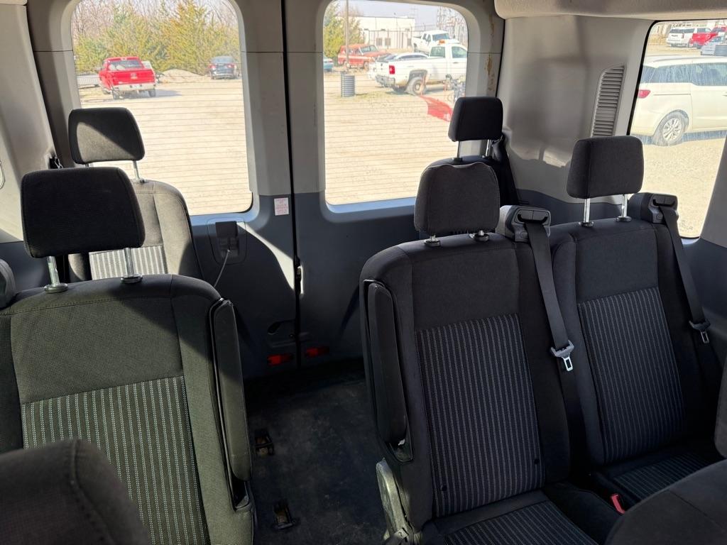 Ford Transit 350 Wagon Med. Roof XL w/Sliding Pass. 148-in. WB 2019