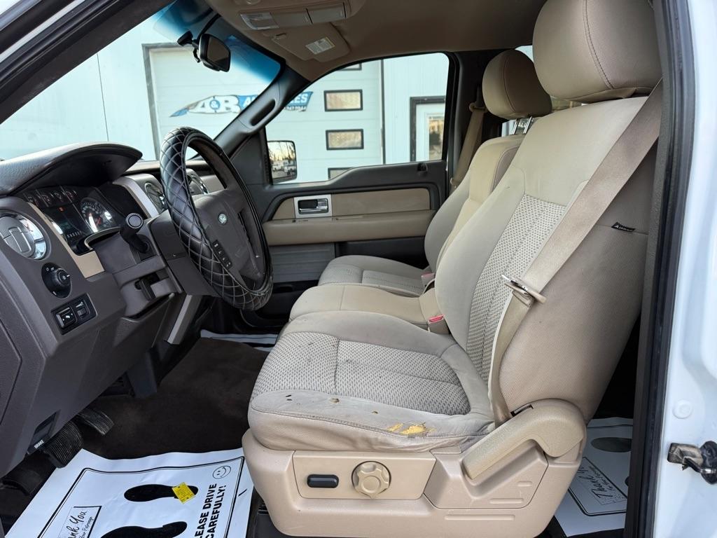 Ford F-150 XL SuperCrew 5.5-ft. Bed 4WD 2010