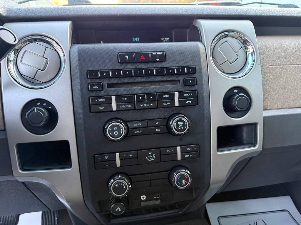 Ford F-150 XL SuperCrew 5.5-ft. Bed 4WD 2010