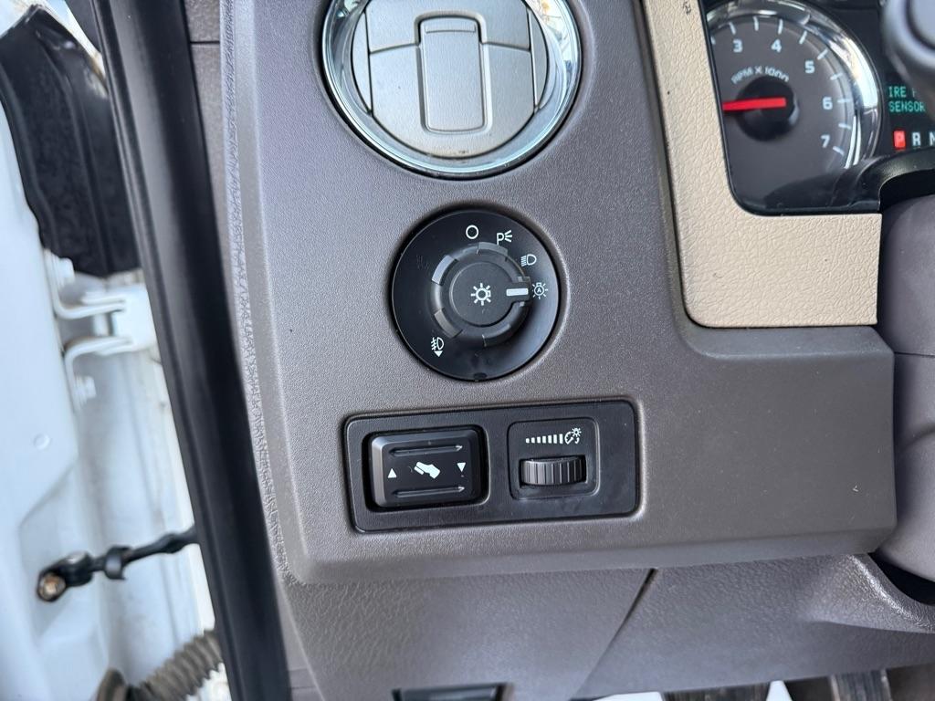 Ford F-150 XL SuperCrew 5.5-ft. Bed 4WD 2010