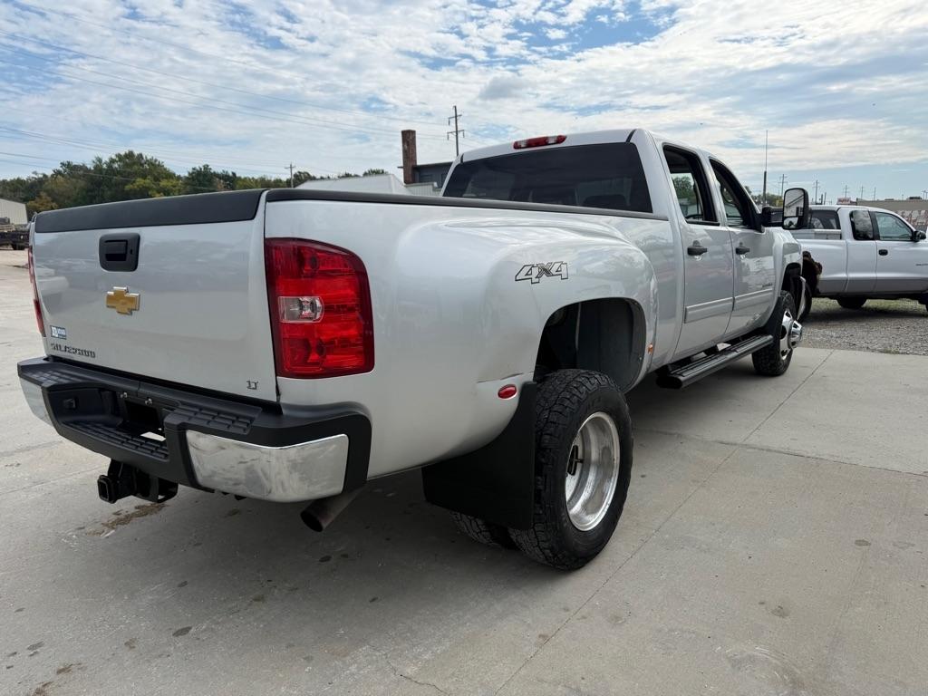 Chevrolet Silverado 3500HD LT Crew Cab 4WD 2012