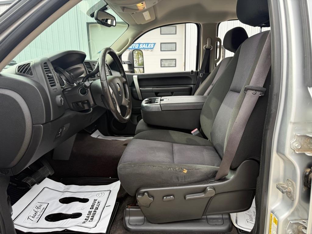 Chevrolet Silverado 3500HD LT Crew Cab 4WD 2012
