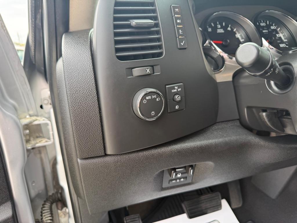 Chevrolet Silverado 3500HD LT Crew Cab 4WD 2012