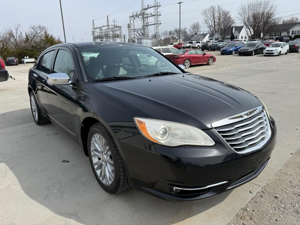 Chrysler 200 Limited 2011