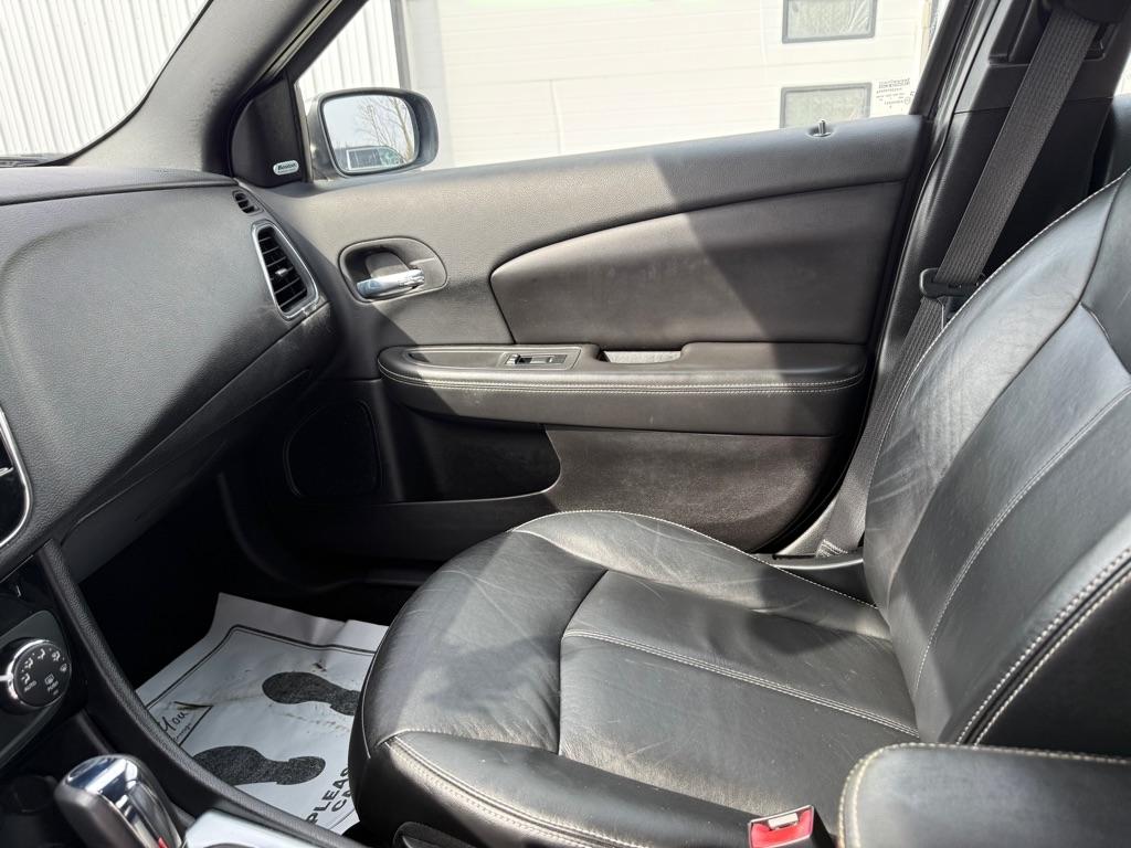 Chrysler 200 Limited 2011