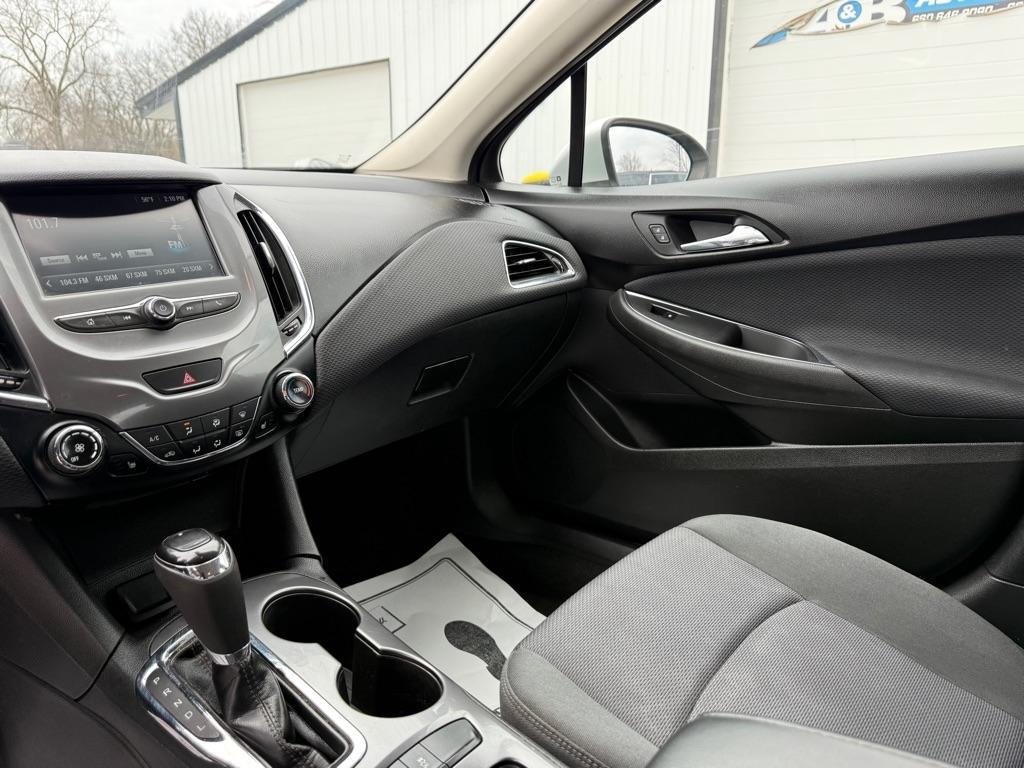 Chevrolet Cruze LT Auto Hatchback 2018