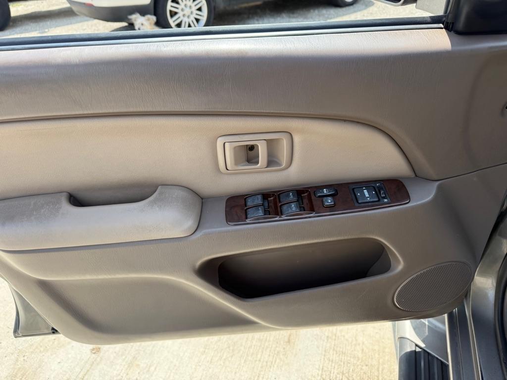 Toyota 4Runner Limited 4WD 2001