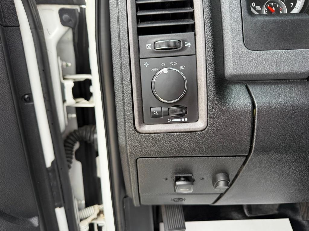 RAM 2500 ST Crew Cab SWB 4WD 2014