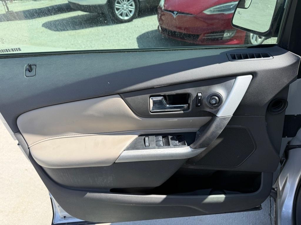Ford Edge SEL FWD 2012