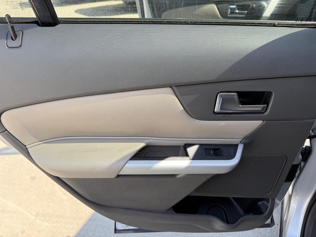 Ford Edge SEL FWD 2012