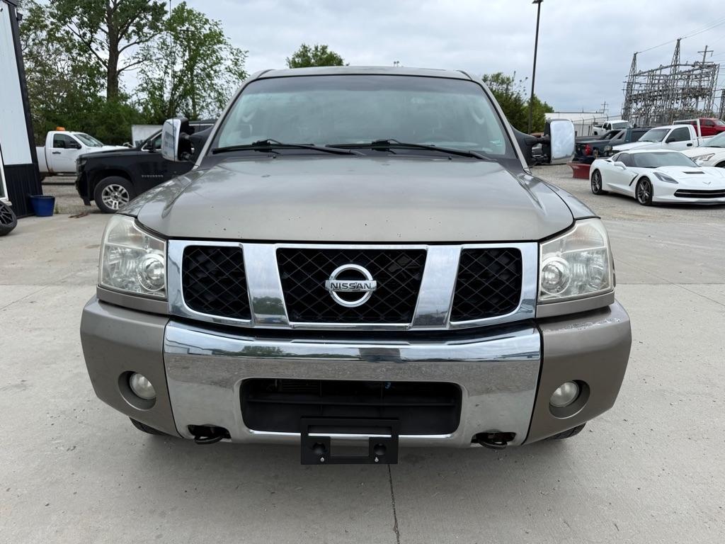 Nissan Titan XE Crew Cab 4WD 2007