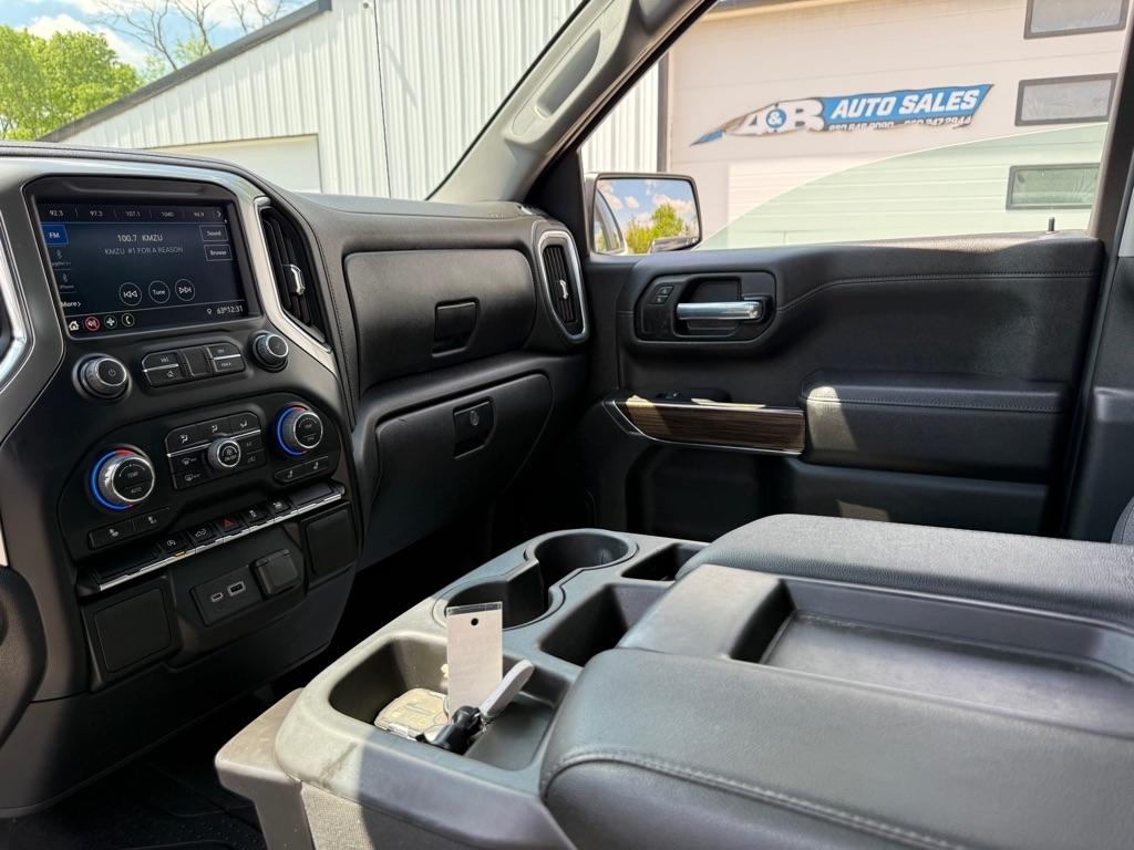 Chevrolet Silverado 1500 Limited LT Crew Cab 4WD 2022