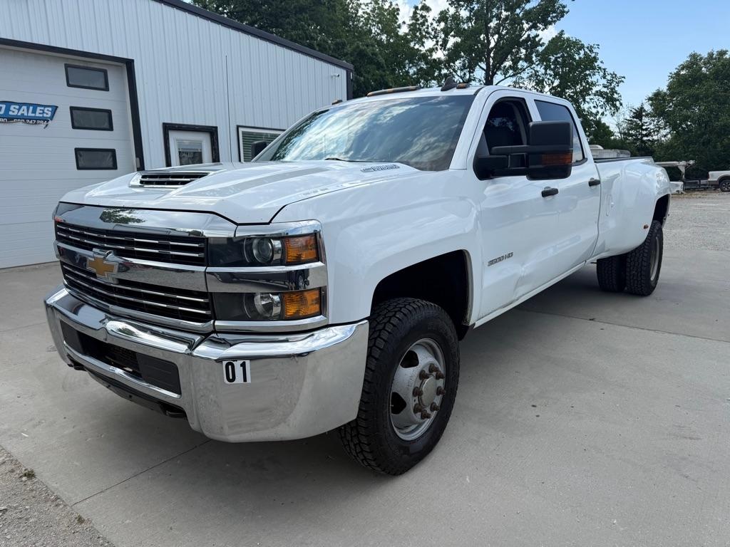 Chevrolet Silverado 3500HD Work Truck Crew Cab 4WD 2017