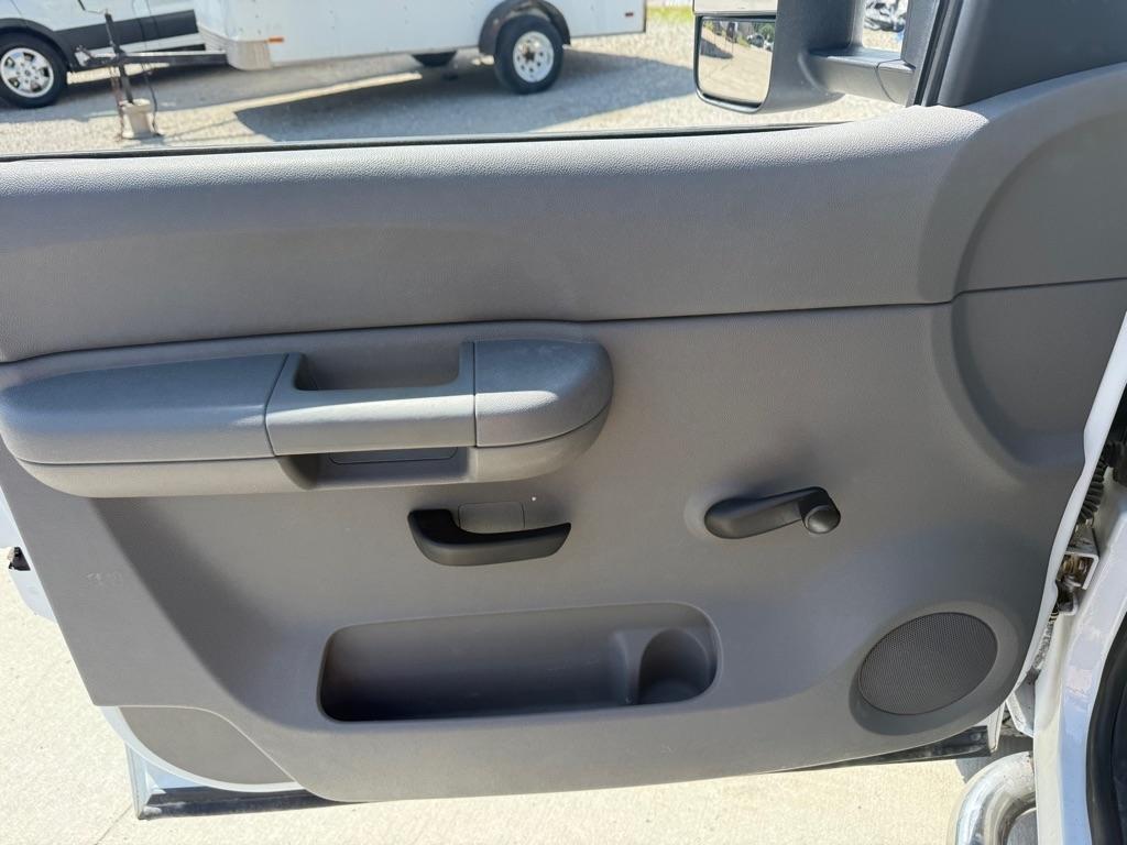 Chevrolet Silverado 3500HD LT1 Long Box DRW 4WD 2007