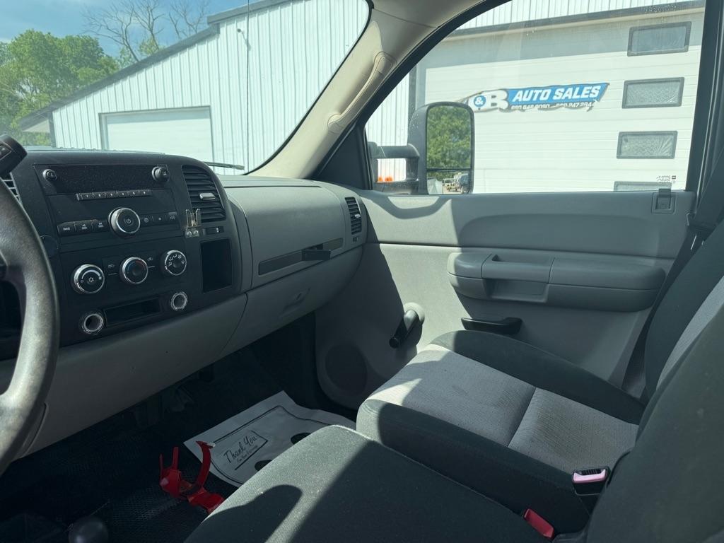 Chevrolet Silverado 3500HD LT1 Long Box DRW 4WD 2007