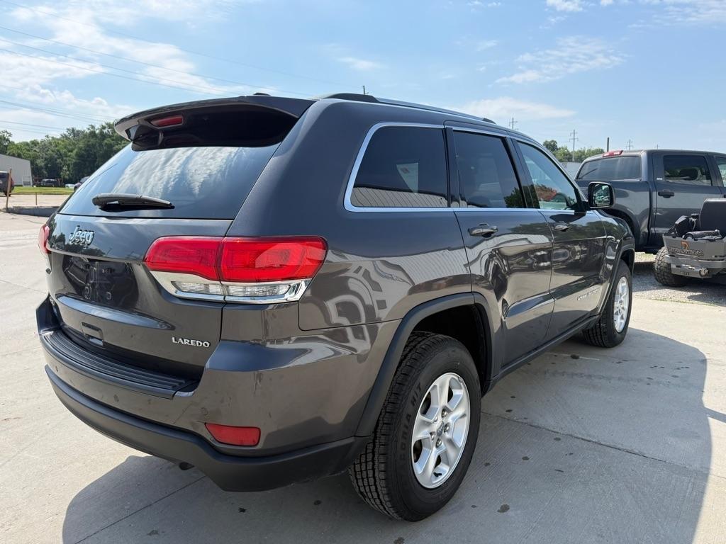 Jeep Grand Cherokee Laredo 4WD 2016