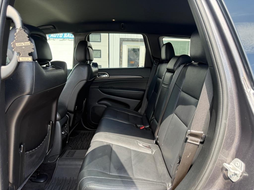 Jeep Grand Cherokee Laredo 4WD 2016