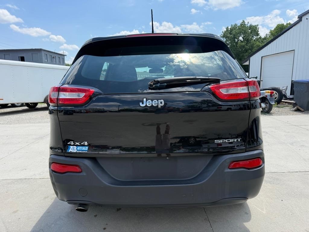 Jeep Cherokee Sport 4WD 2014