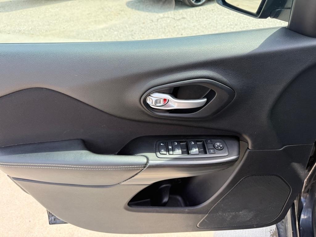 Jeep Cherokee Sport 4WD 2014