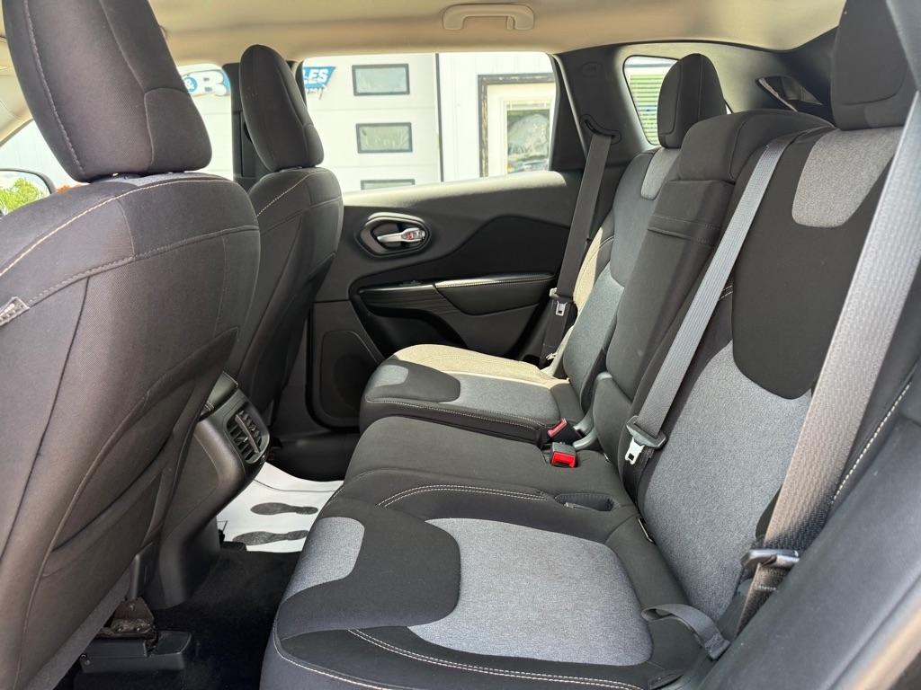 Jeep Cherokee Sport 4WD 2014