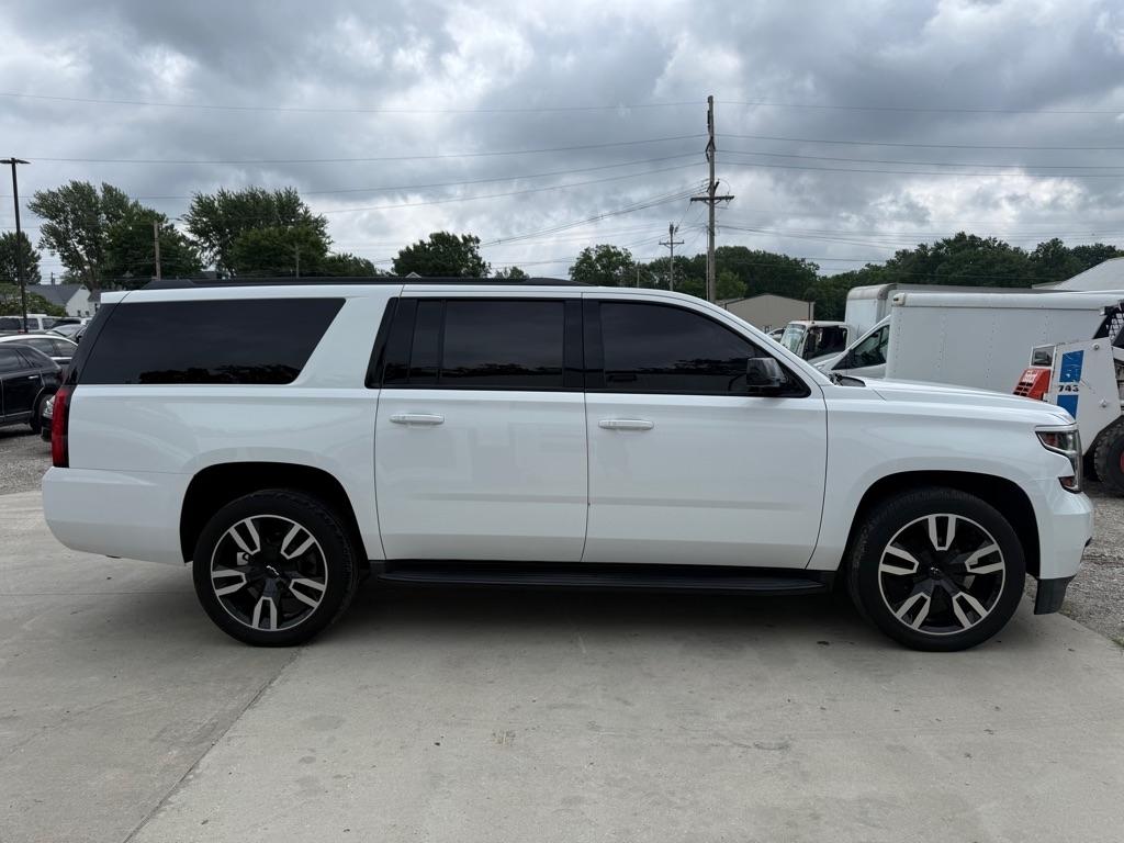 Chevrolet Suburban LT 4WD 2020