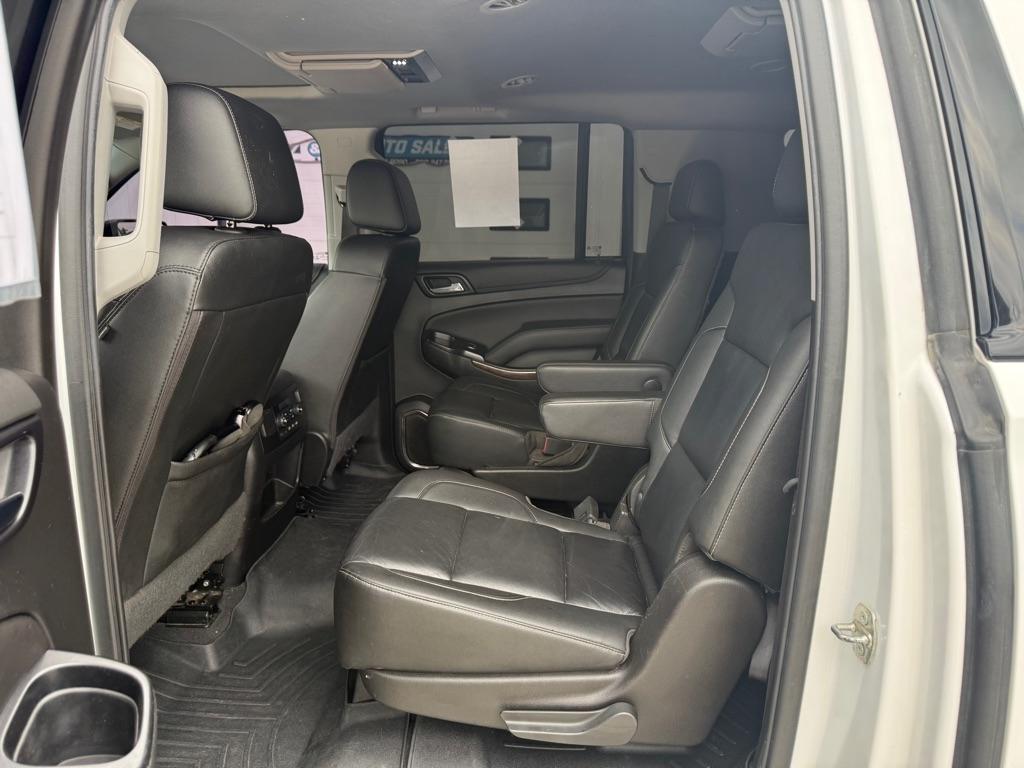 Chevrolet Suburban LT 4WD 2020