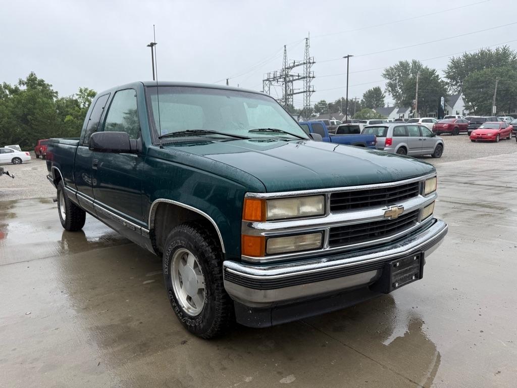 Chevrolet C/K 1500 Ext. Cab 6.5-ft. Bed 2WD 1996