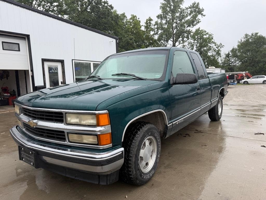 Chevrolet C/K 1500 Ext. Cab 6.5-ft. Bed 2WD 1996