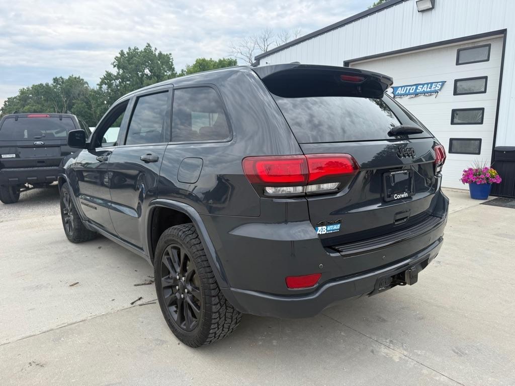Jeep Grand Cherokee Laredo 4WD 2017