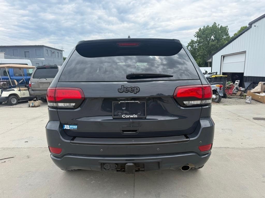 Jeep Grand Cherokee Laredo 4WD 2017
