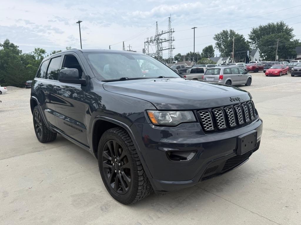 Jeep Grand Cherokee Laredo 4WD 2017